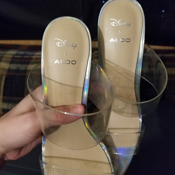 Disney X Aldo Cinderella heels - Picture 3 of 4